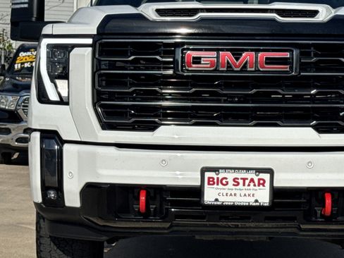Used 2024 GMC Sierra 2500 AT4 w/ AT4 Preferred Package image 7