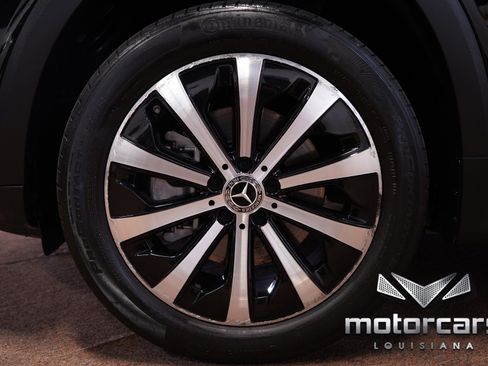 Used 2022 Mercedes-Benz GLB 250 w/ Premium Package image 19