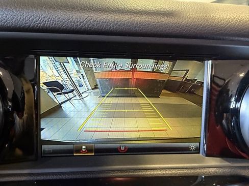 Used 2020 Mercedes-Benz SLC 300 image 4