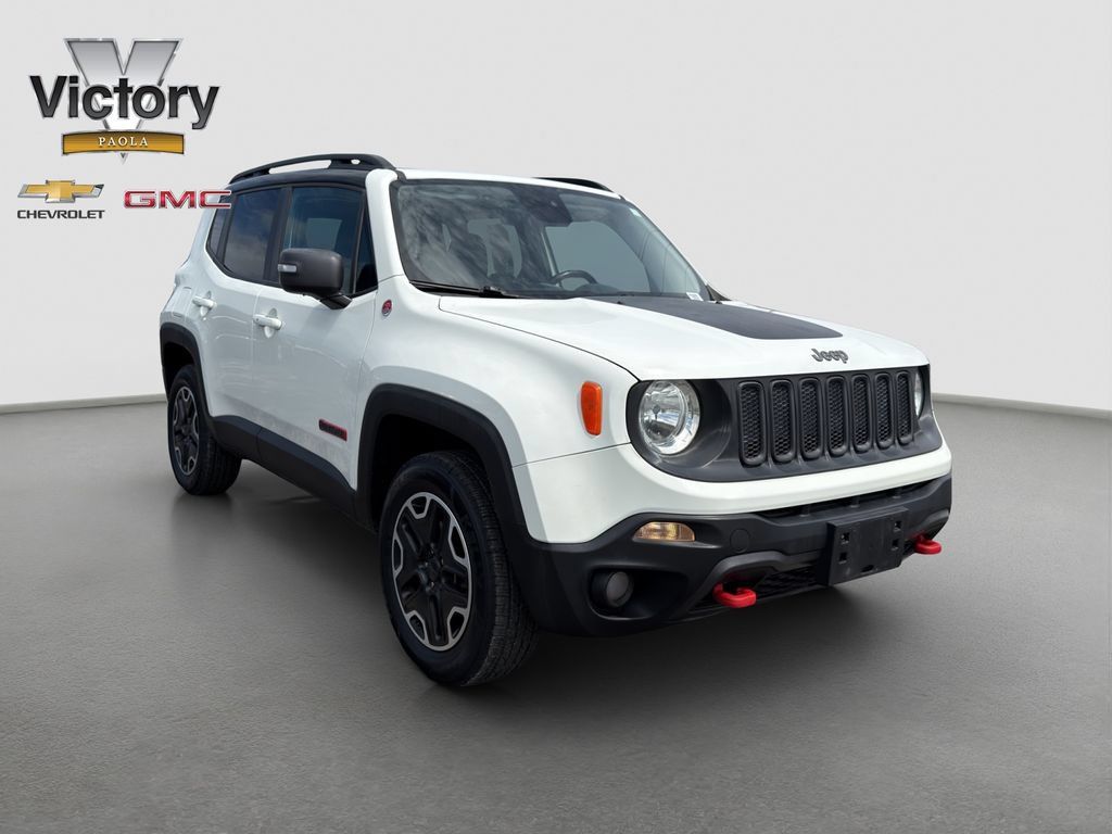 Used 2017 Jeep Renegade Trailhawk AWD/4WD image 8