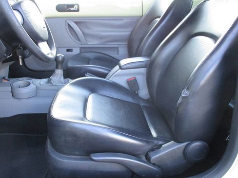 Used 2003 Volkswagen Beetle GLS image 15