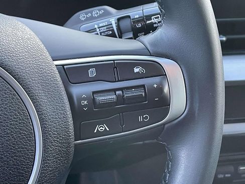 Used 2023 Kia Sportage EX image 20