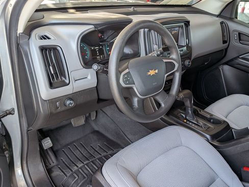 Used 2020 Chevrolet Colorado W/T w/ WT Convenience Package image 13