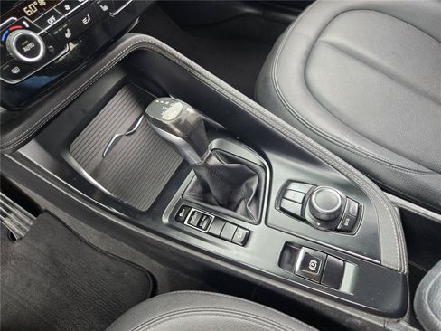 Used 2017 BMW X1 xDrive28i AWD/4WD image 17