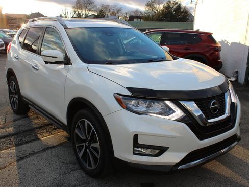 Used 2019 Nissan Rogue SL w/ Premium Package image 10