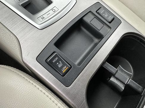 Used 2013 Subaru Outback 3.6R Limited image 14