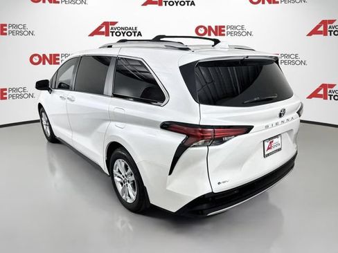 Certified 2026 Toyota Sienna Limited FWD image 6