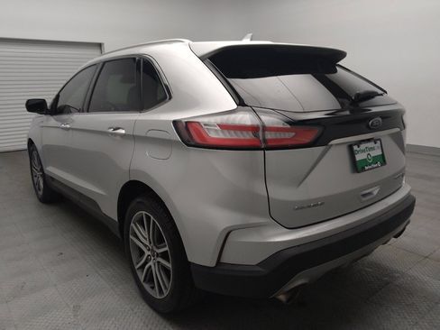 Used 2019 Ford Edge Titanium FWD image 5