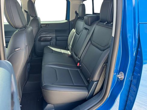 Certified 2025 Ford Maverick Lobo AWD/4WD image 18