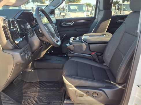 New 2026 Chevrolet Silverado 1500 LT Trail Boss image 6