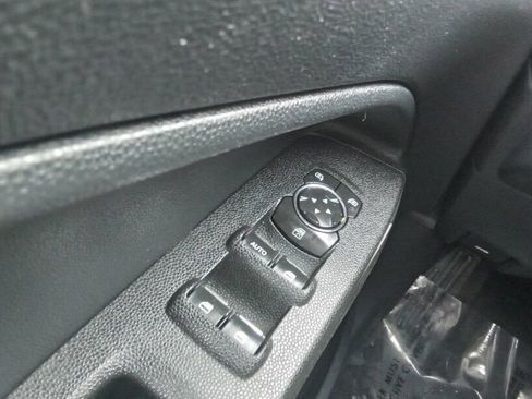 Used 2018 Ford EcoSport SE w/ SE Convenience Package image 25