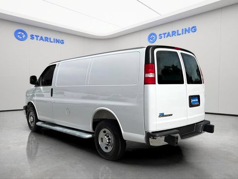Used 2025 Chevrolet Express 2500 w/ Driver Convenience Package RWD image 6