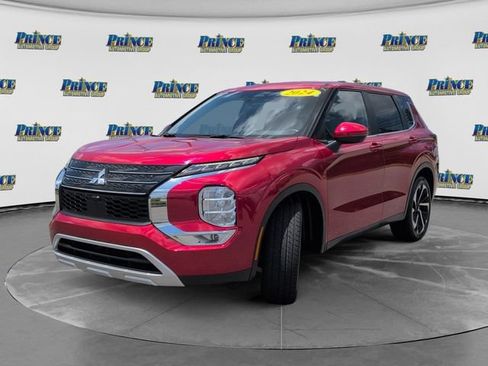 Used 2024 Mitsubishi Outlander SE FWD image 13