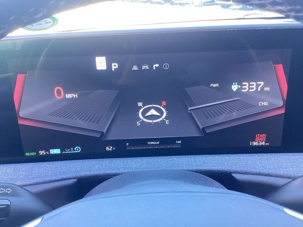 Used 2024 Kia EV6 Wind w/ Wind Technology Package AWD/4WD image 20