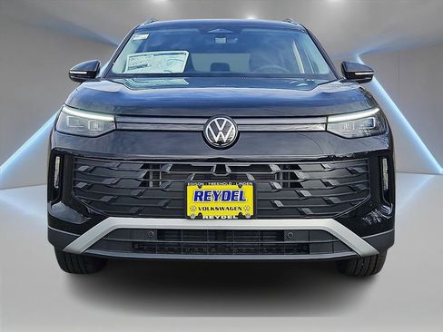 New 2026 Volkswagen Tiguan S image 2