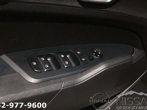 Used 2024 Kia Sportage LX FWD image 10