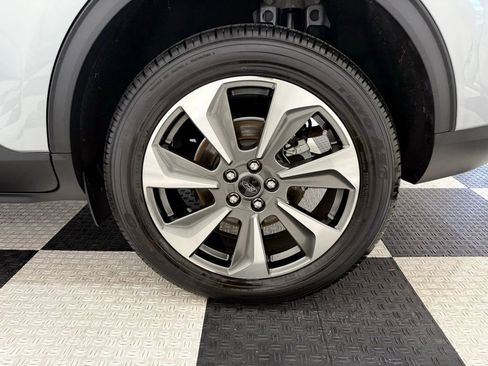 Used 2023 Ford Escape Platinum image 11