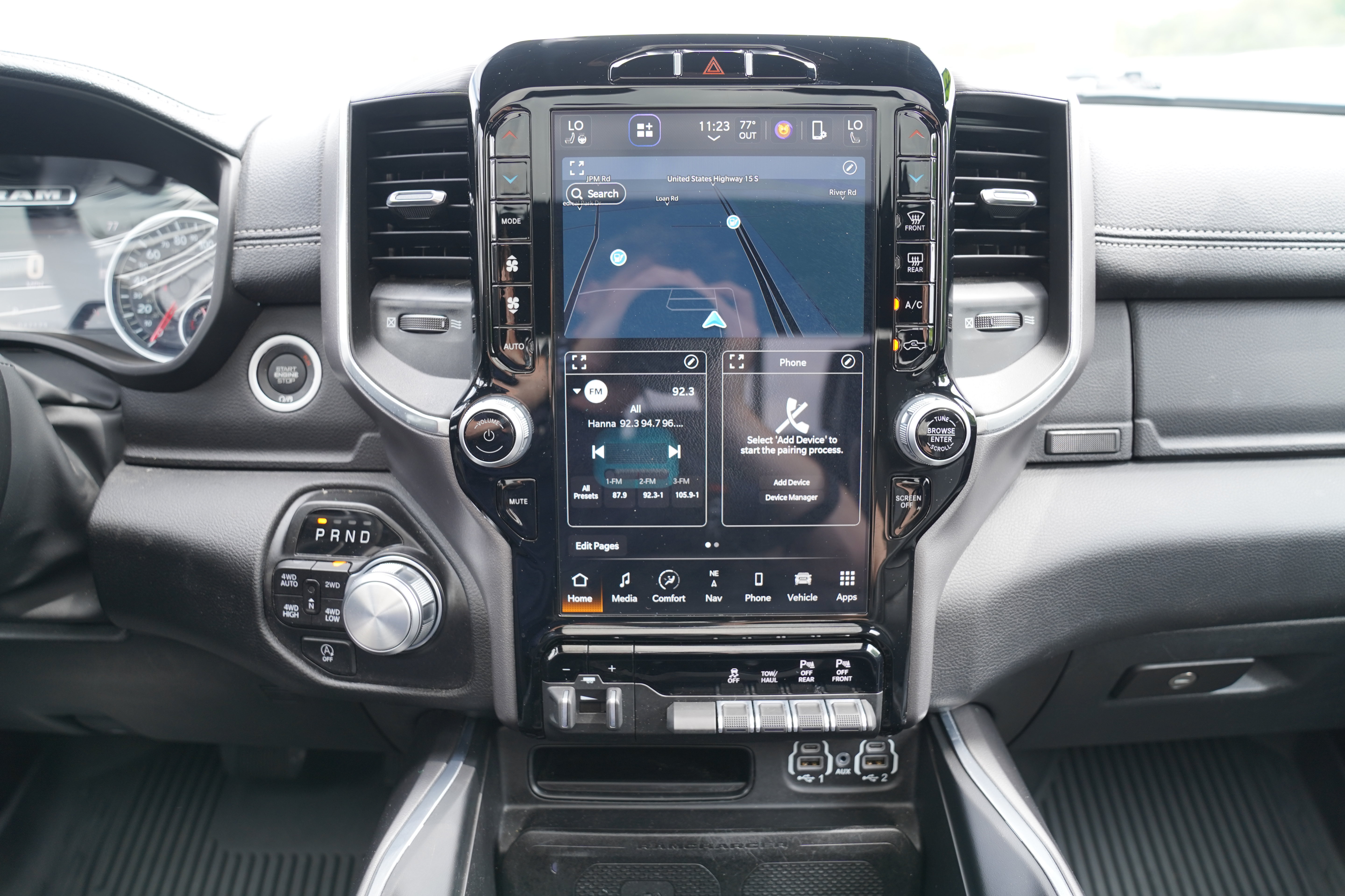 Used 2023 RAM 1500 Laramie AWD/4WD image 22