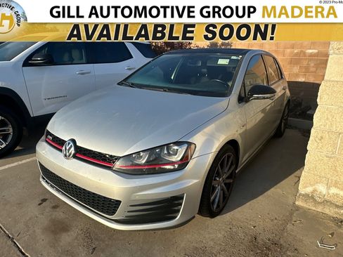 Used 2017 Volkswagen GTI SE image 1
