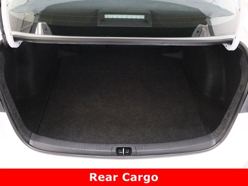 Certified 2025 Toyota Corolla LE image 28