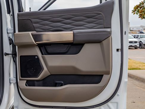 Used 2026 Ford F450 Platinum w/ Platinum Plus Package image 39