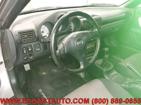 Used 2000 Toyota MR2 image 10