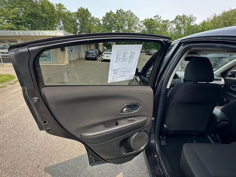 Used 2016 Honda HR-V EX image 26