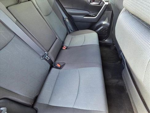 Used 2025 Toyota RAV4 XLE FWD image 18