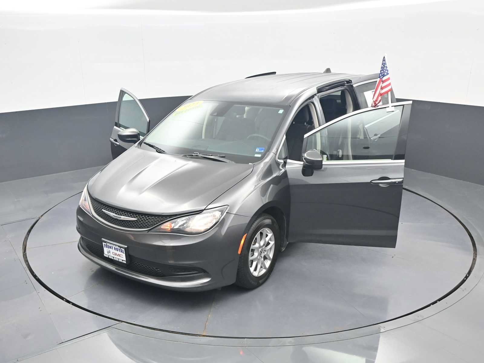 Used 2023 Chrysler Voyager LX FWD image 50