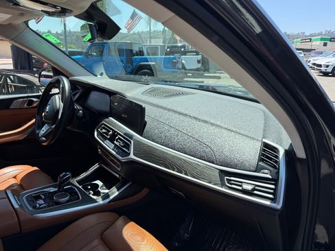 Used 2020 BMW X7 xDrive40i w/ Premium Package AWD/4WD image 18