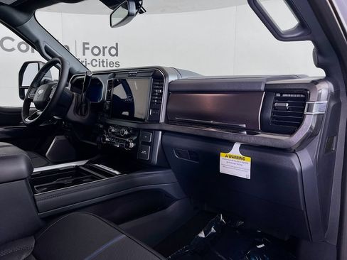 New 2026 Ford F250 Platinum w/ Tremor Off-Road Package AWD/4WD image 31