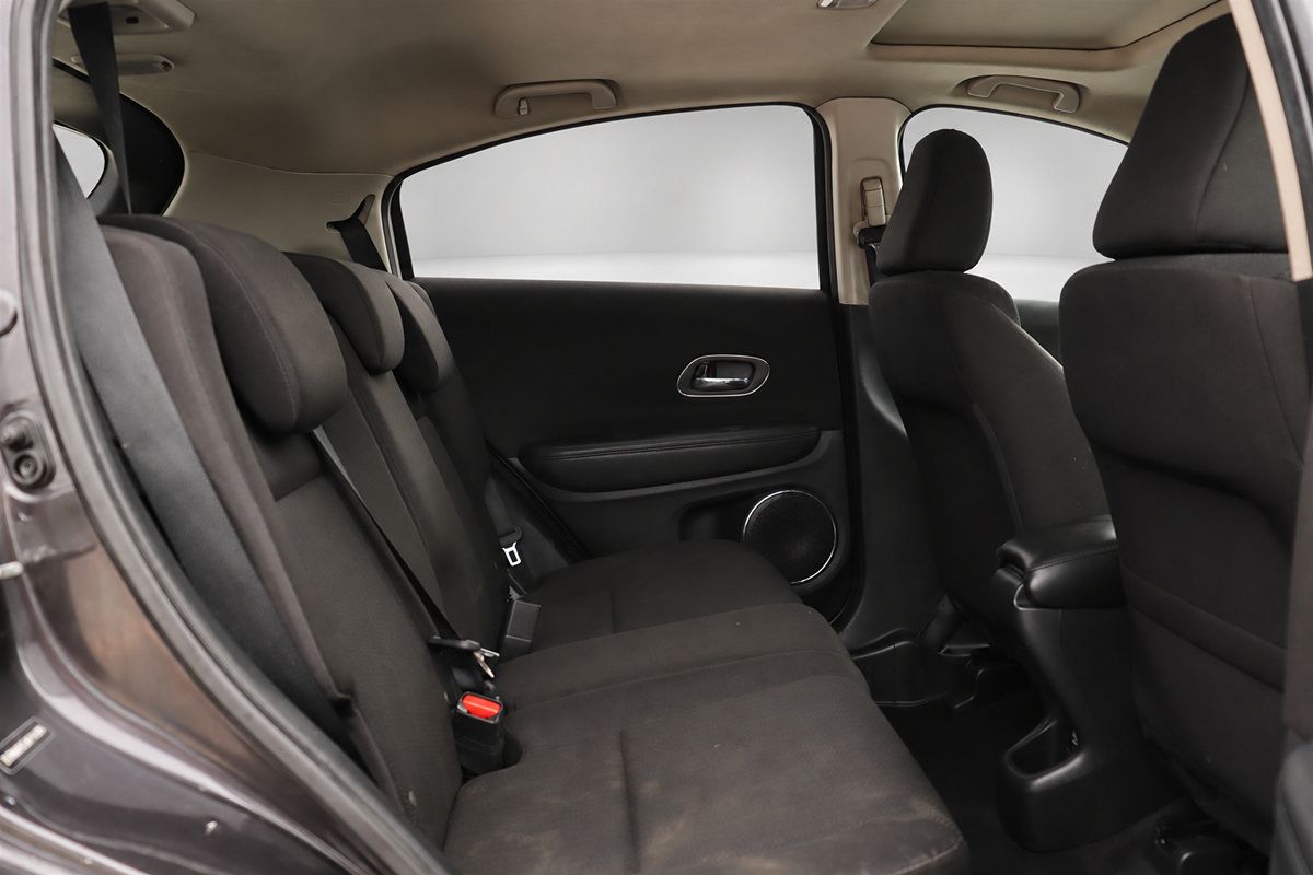 Used 2018 Honda HR-V EX image 14