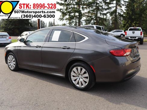 Used 2016 Chrysler 200 LX FWD image 5
