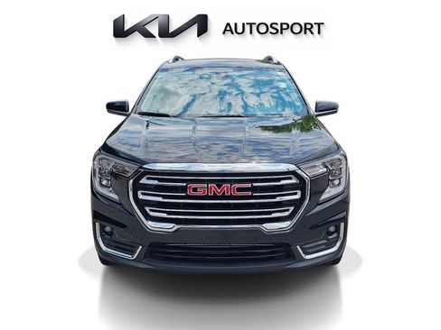Used 2024 GMC Terrain SLT AWD/4WD image 2