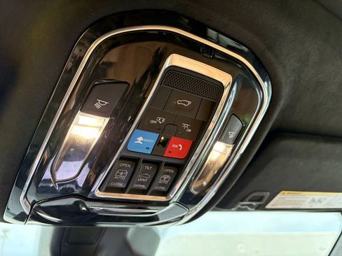 Used 2024 Jeep Grand Cherokee L Summit AWD/4WD image 20