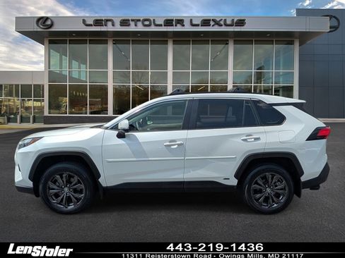 Used 2024 Toyota RAV4 XLE Premium AWD/4WD image 6