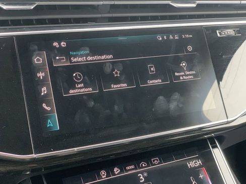 Used 2024 Audi Q7 3.0T Premium Plus image 11