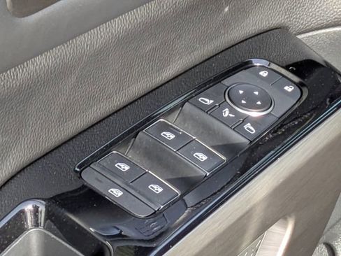 Used 2022 Nissan Pathfinder Platinum w/ Cargo Package AWD/4WD image 12