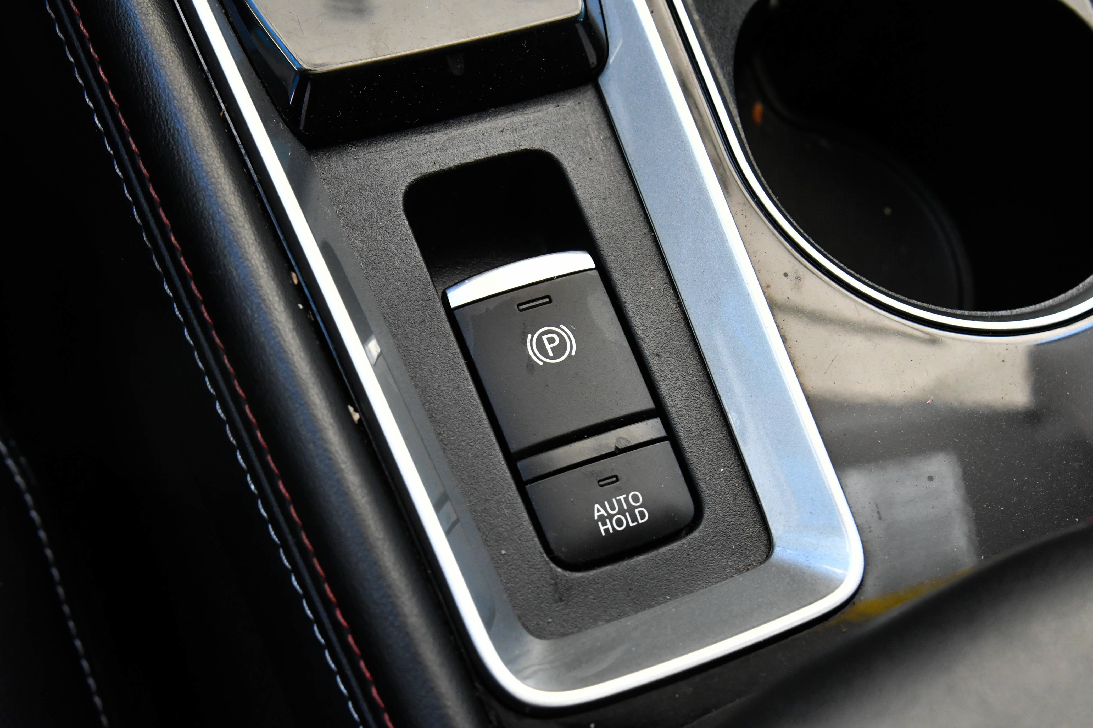 Used 2024 Nissan Altima 2.0 SR FWD image 33