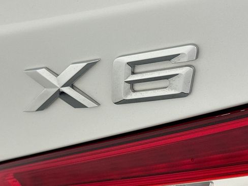 Used 2019 BMW X6 sDrive35i RWD image 9