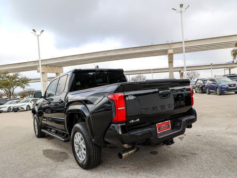 Certified 2025 Toyota Tacoma SR5 w/ SR5 Upgrade Package image 10