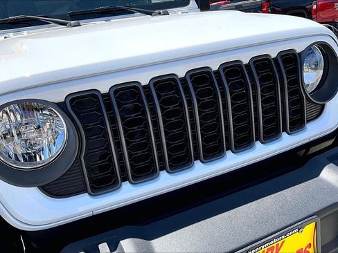 Used 2024 Jeep Wrangler Unlimited Sport AWD/4WD image 33