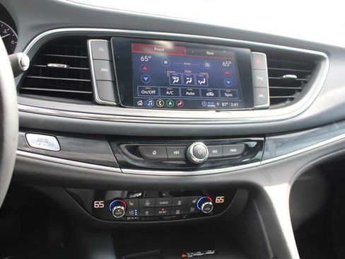 Used 2022 Buick Enclave Premium w/ Experience Buick Package image 20