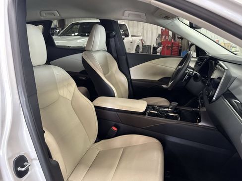 Used 2024 Lexus RX 350 FWD w/ Accessory Package (K3) image 30