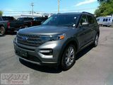 Used 2022 Ford Explorer XLT w/ Equipment Group 202A image 5