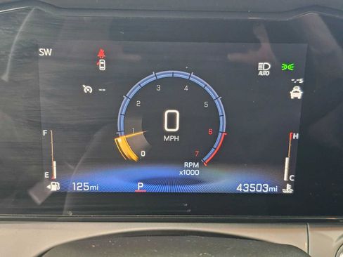 Used 2024 Chevrolet Trax LT w/ Driver Confidence Package FWD image 23