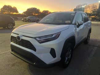 Used 2025 Toyota RAV4 XLE video 1