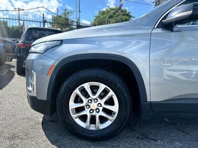 Used 2023 Chevrolet Traverse LS