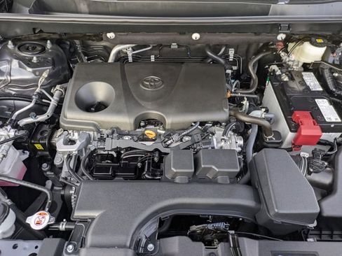 Used 2025 Toyota RAV4 XLE image 34