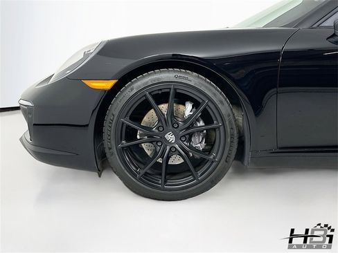 Used 2019 Porsche 911 Carrera image 18